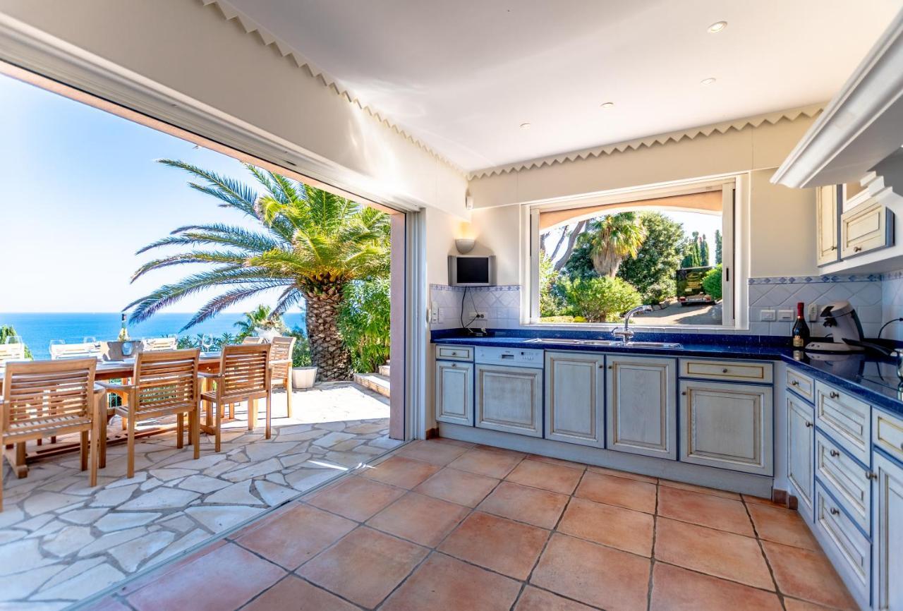 Superbe Villa, Incroyable Vue Mer, Piscine Chauffee, Climatisee Σαιντ-Μαξίμ Εξωτερικό φωτογραφία