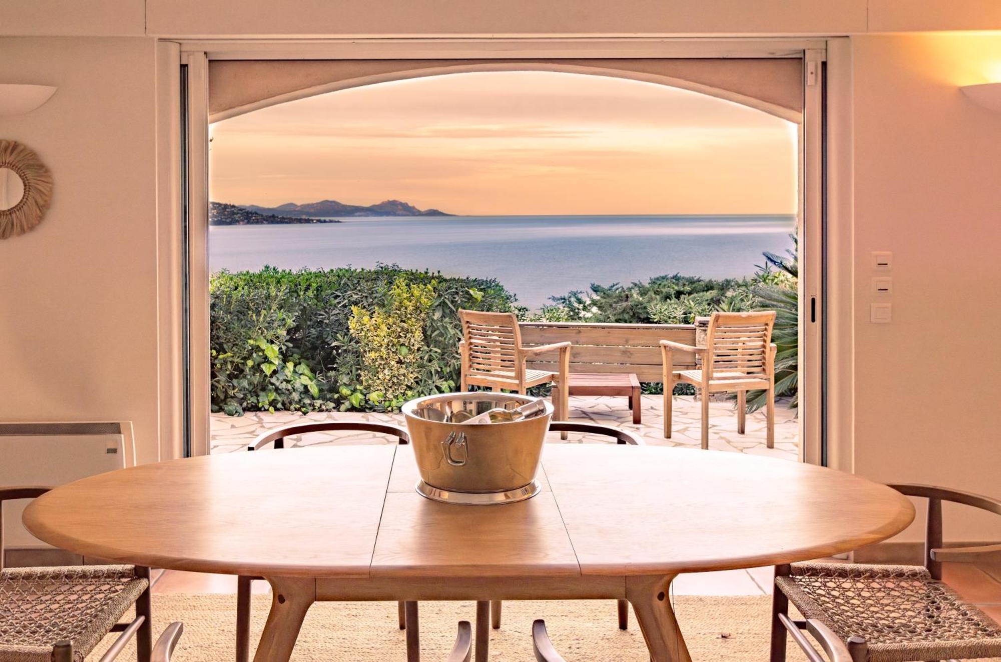 Superbe Villa, Incroyable Vue Mer, Piscine Chauffee, Climatisee Σαιντ-Μαξίμ Εξωτερικό φωτογραφία