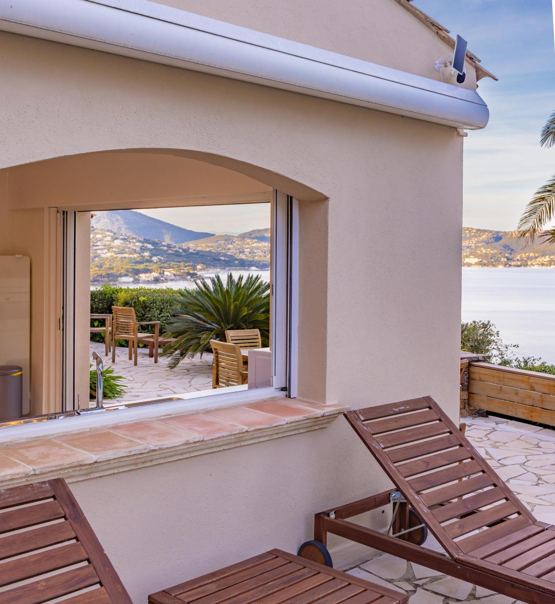 Superbe Villa, Incroyable Vue Mer, Piscine Chauffee, Climatisee Σαιντ-Μαξίμ Εξωτερικό φωτογραφία